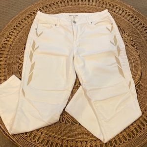 Artisan NY White Jeans❌